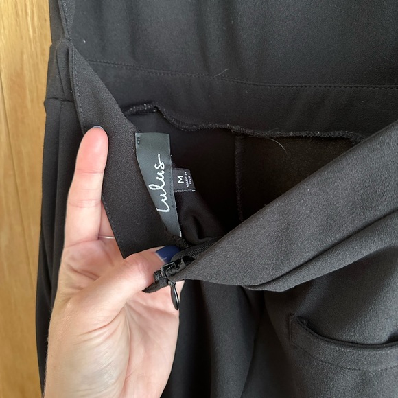 Lulu’s backless jumpsuit - Picture 4 of 4